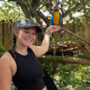 Meet your Posher, Carly